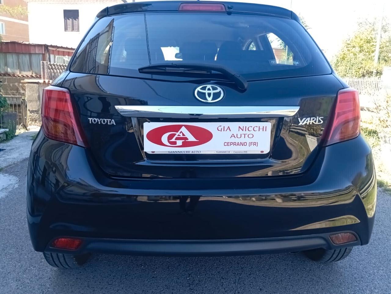 Toyota Yaris 1.4 D 90CV 6M 5 PORTE ACTIVE unipro ben tenuta
