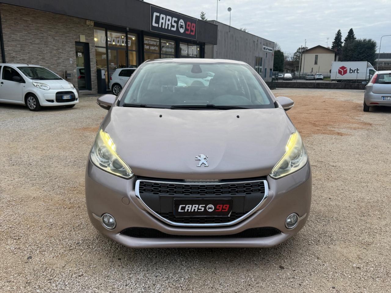 Peugeot 208 1.4 HDi 68 CV 5 porte Allure