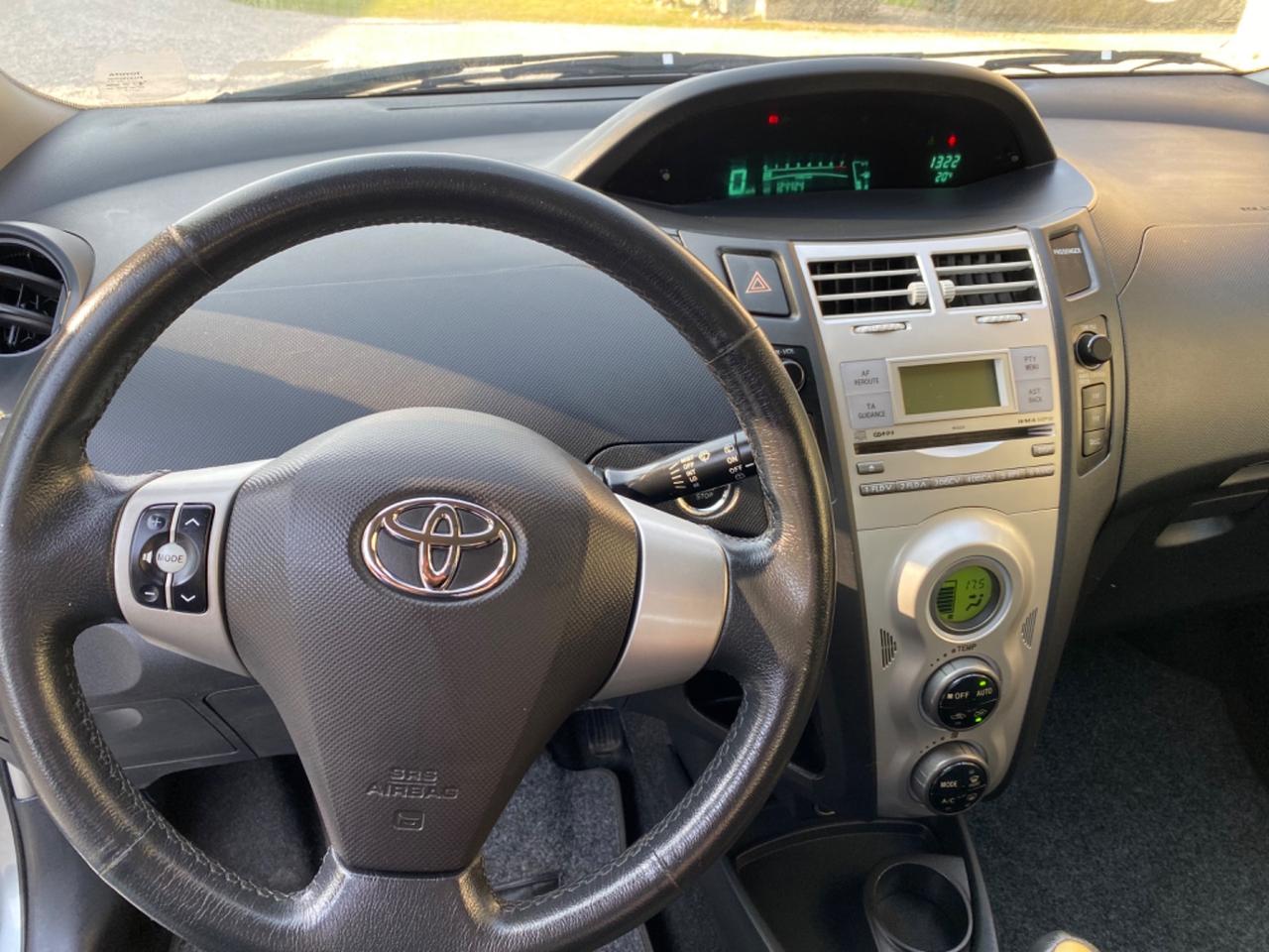 Toyota Yaris 1.3 3 porte
