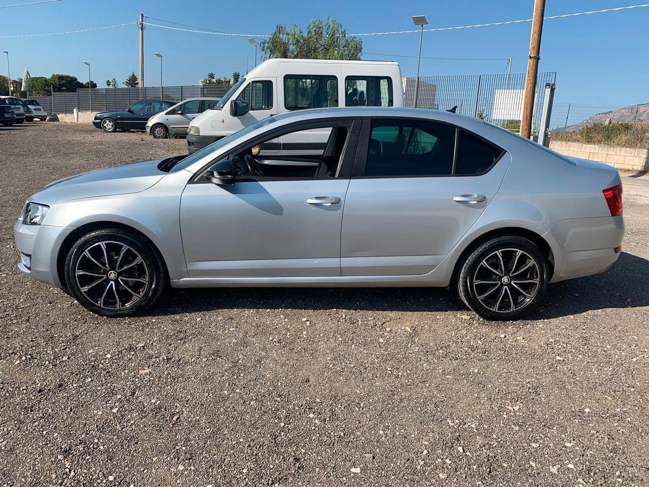 Skoda Octavia 1.6 TDI CR 110 CV Ambition
