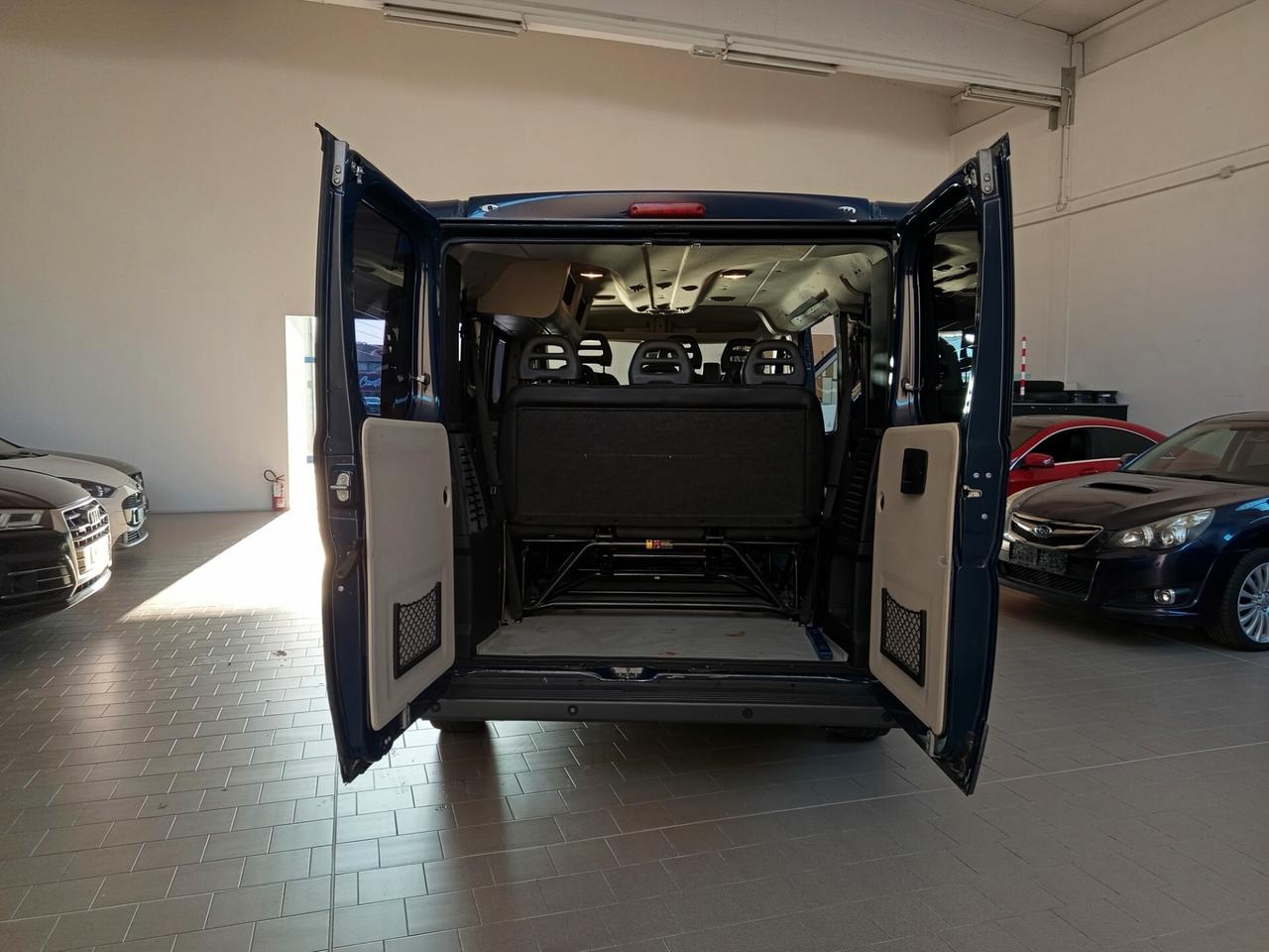 Peugeot Boxer 330 2.0 BlueHDi/110CV FAP PC-TN Combi Comfort