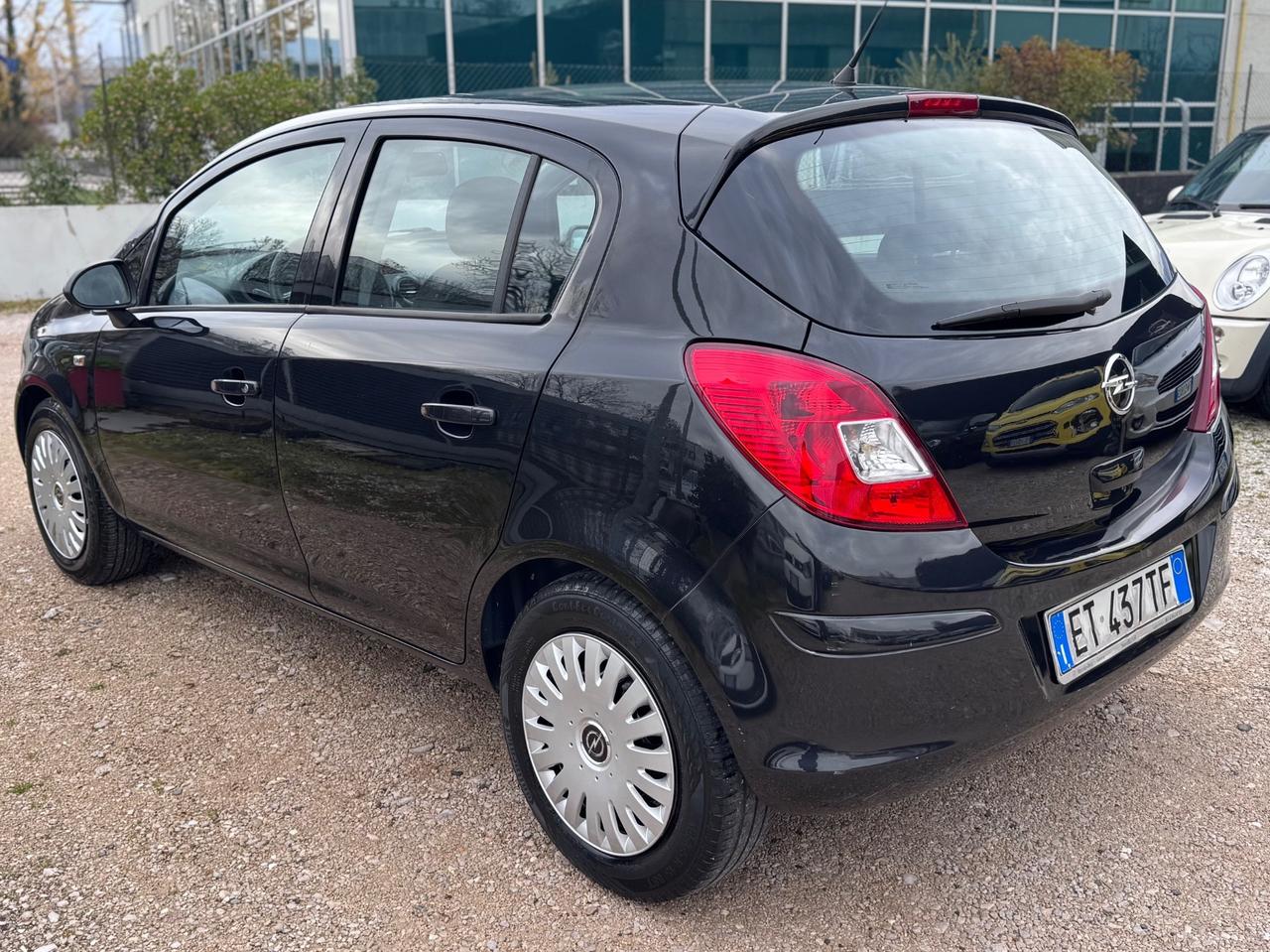 Opel Corsa 1.2 Benzina 85cv - 2013 71.000km 2013