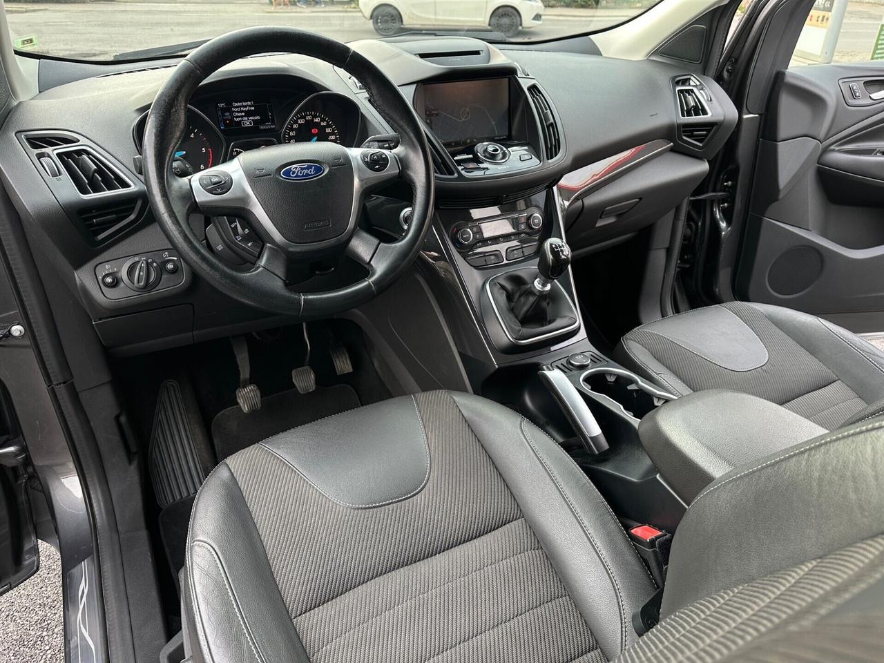 Ford Kuga 2.0 TDCI 150 CV S&S 4WD Titanium