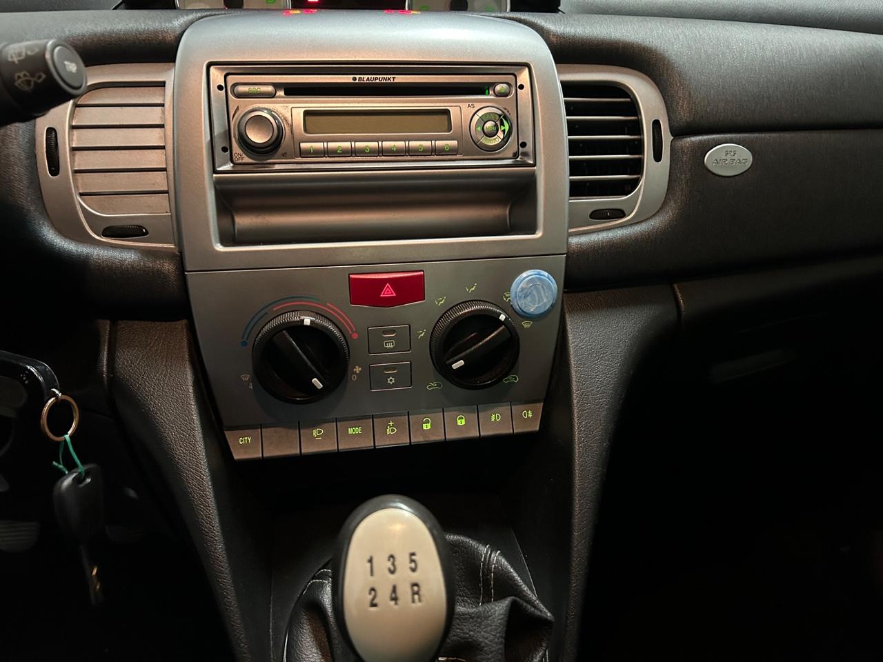 Lancia Ypsilon 1.2 69 CV Argento