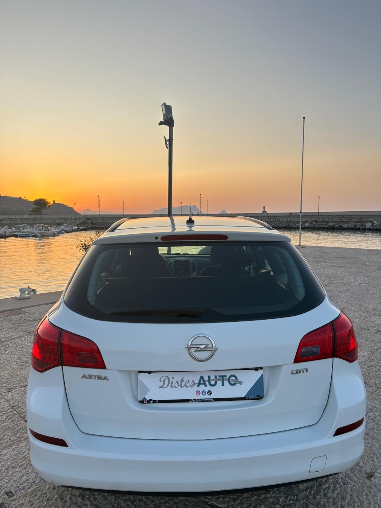 Opel Astra 1.7 CDTI 110CV 5 porte