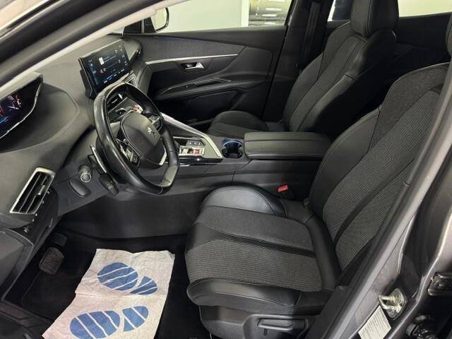 Peugeot 3008 BlueHDi 130 S&S EAT8 Allure