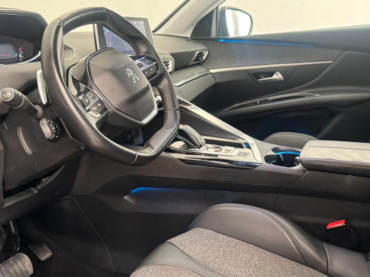 PEUGEOT 3008 1.6 HDI 120 CV. EAT8 TETTO+NAVI+BIXENO