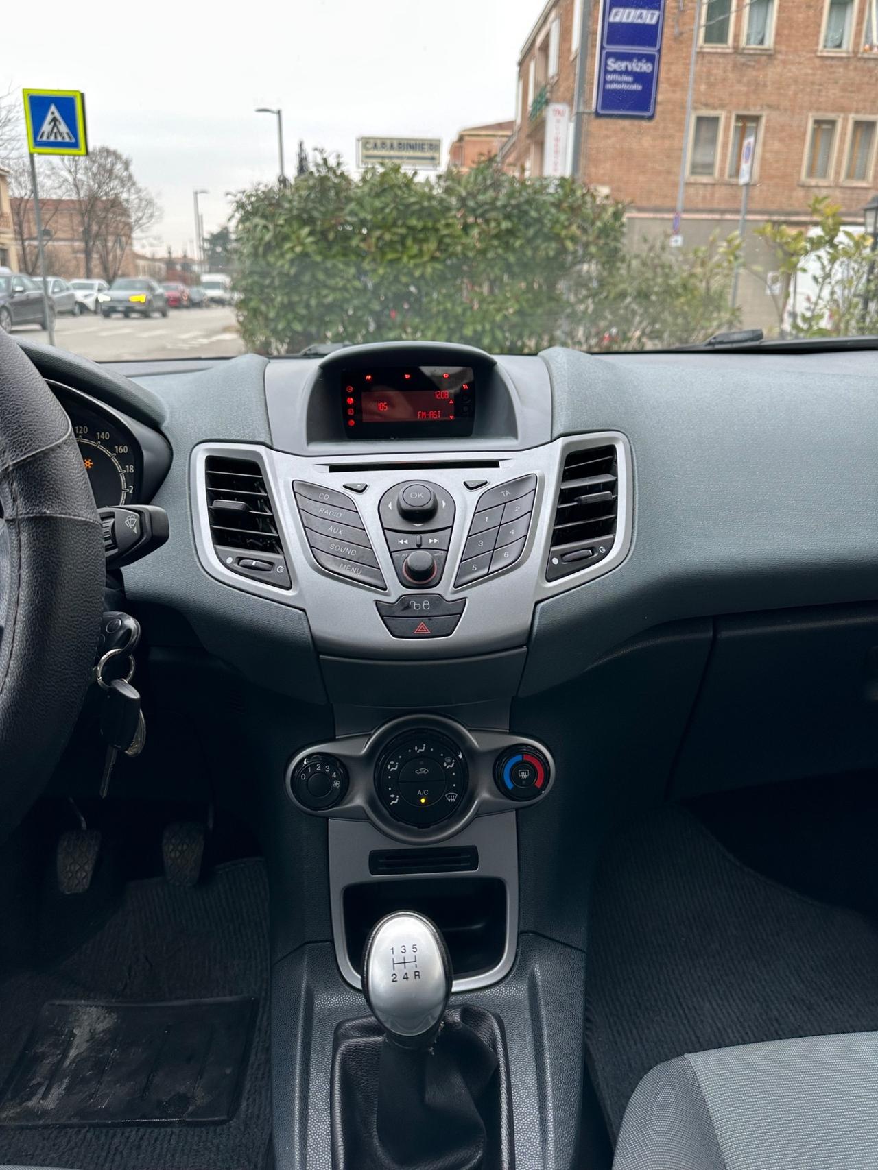 Ford Fiesta 1.4 5 porte GPL Titanium