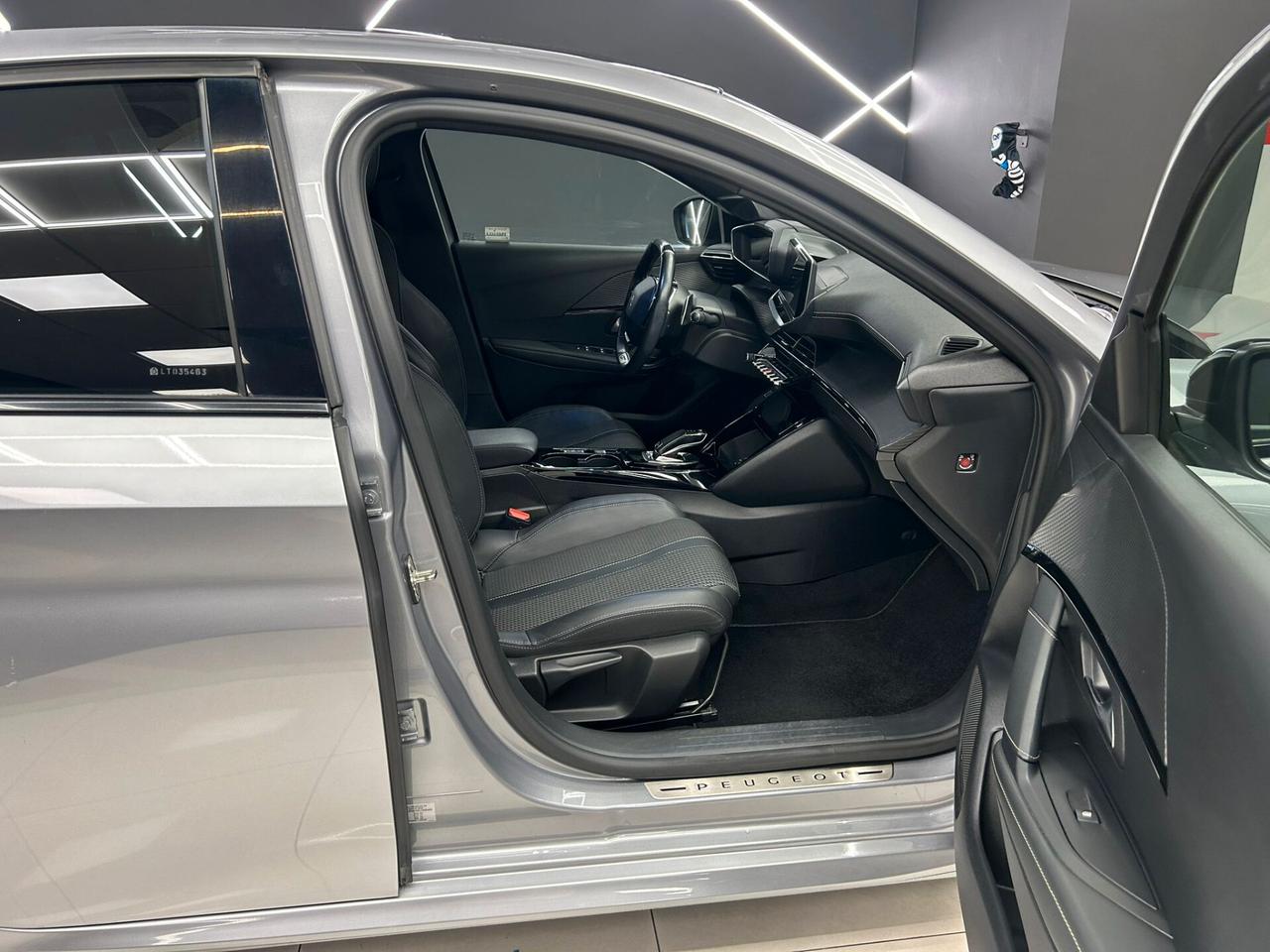 Peugeot 208 PureTech 130 Stop&Start EAT8 5 porte GT Line