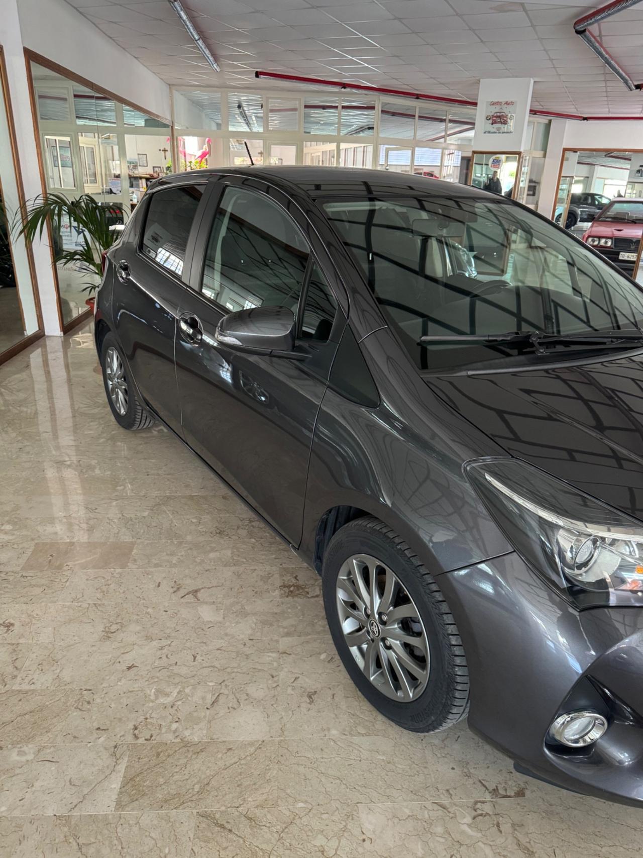 Toyota Yaris 1.4 D-4D 5 porte Lounge