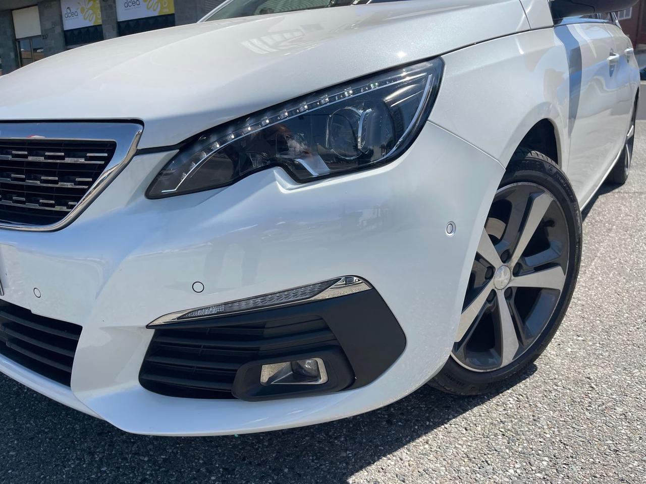 Peugeot 308 Allure 1.5 Blue HDI 130 * PROMO #11040