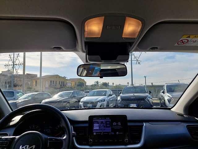 Kia Stonic 1.2 DPI Urban TT