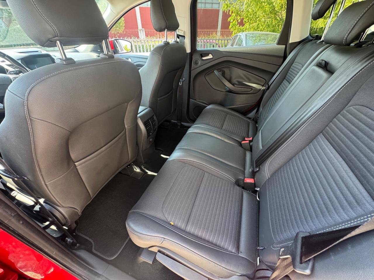 Ford Kuga 1.5 EcoBoost 120 CV S&S 2WD Titanium