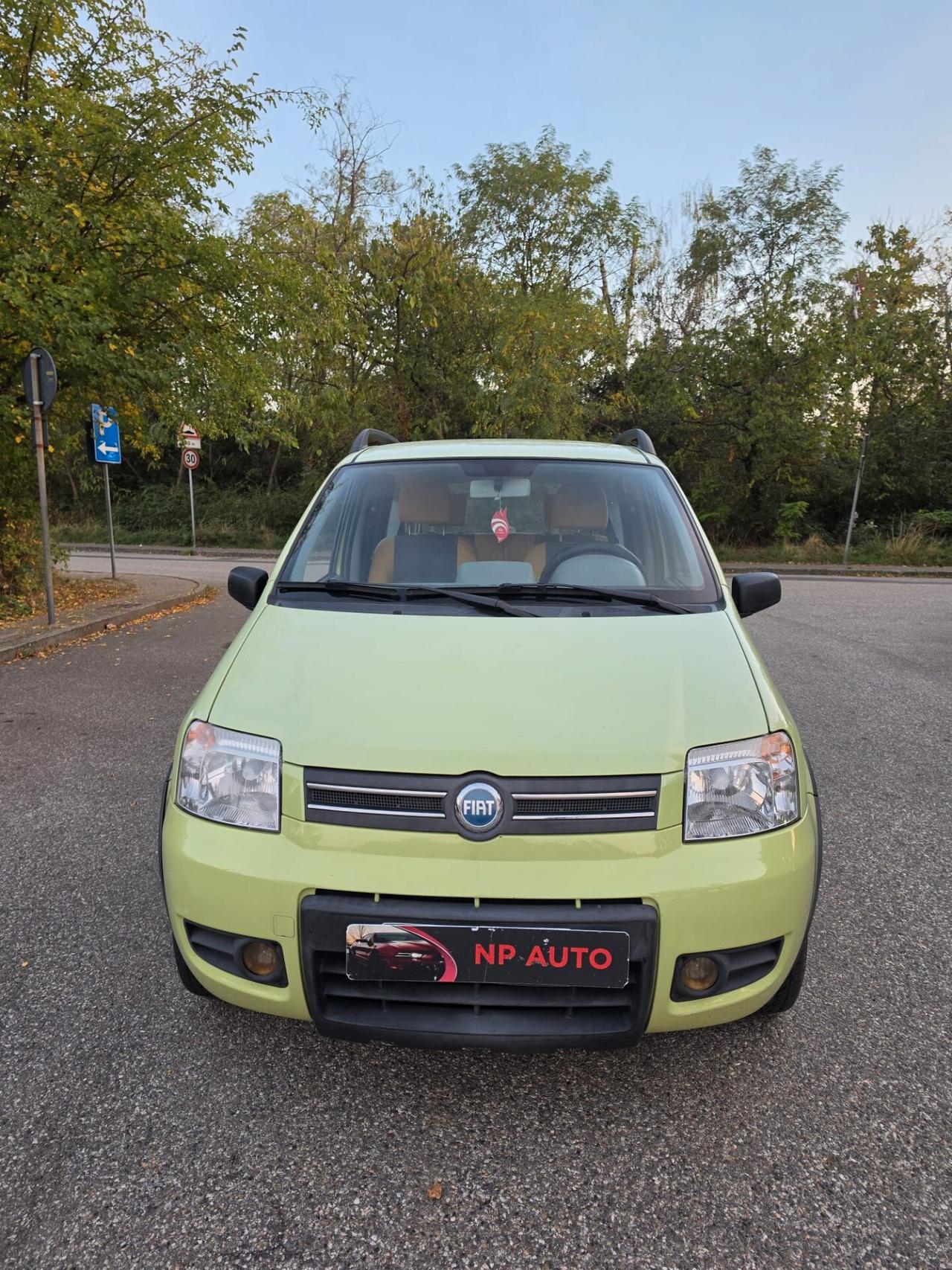 Fiat Panda 4x4 Climbing