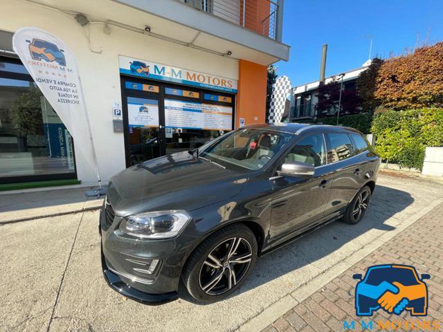 VOLVO XC60 D4 AWD doppio treno di gomme