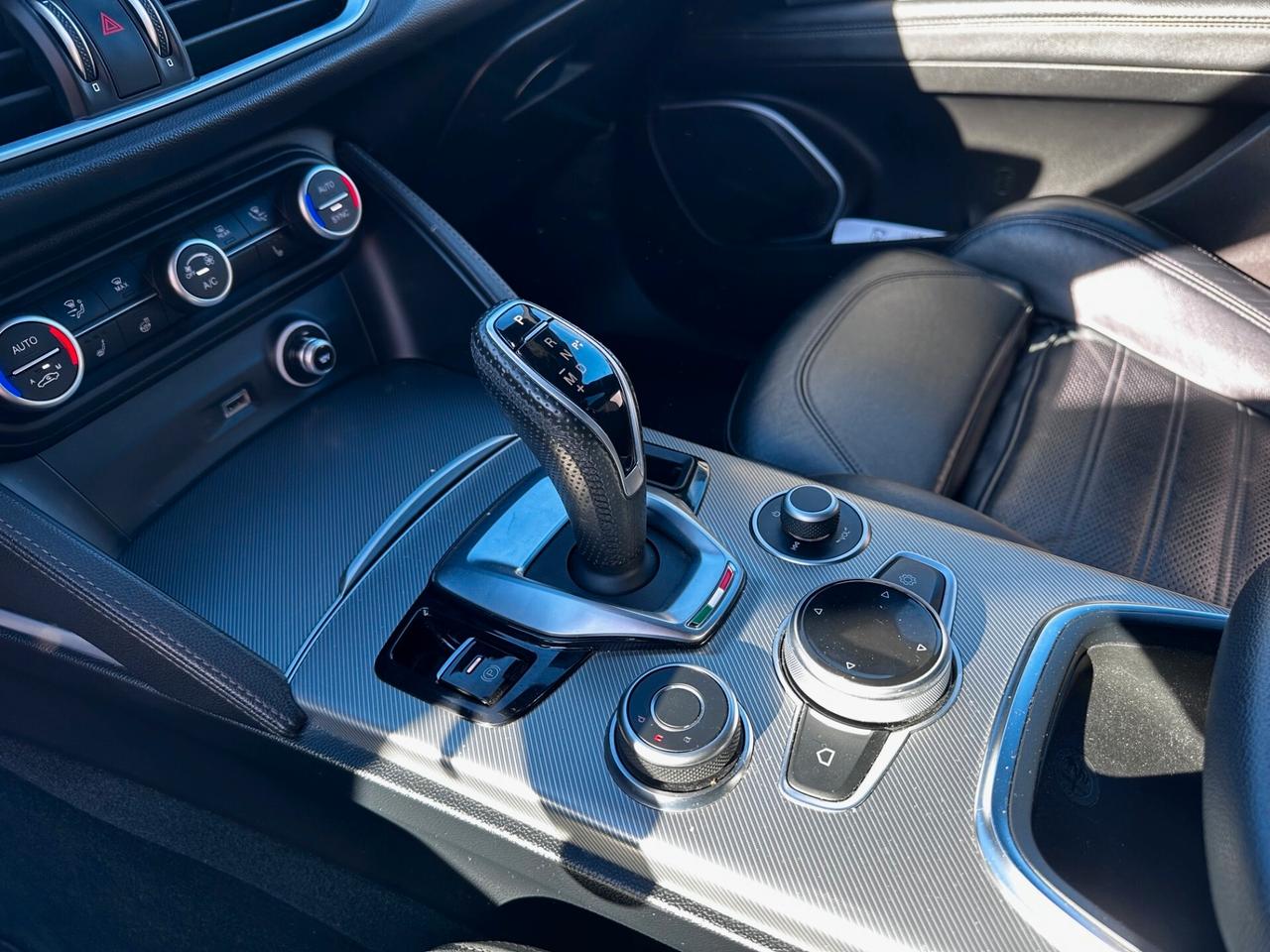 Alfa Romeo Stelvio 2.2 Turbodiesel 210 CV AT8 Q4 Veloce