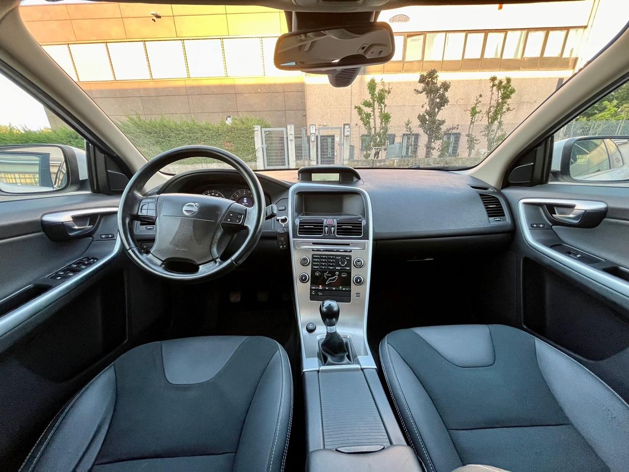 Volvo XC60 2.4d 2008 320.000km 4x4 perfettamente funzionante