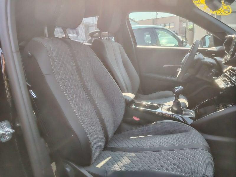 Peugeot 2008 2008 PureTech 100 S&S Allure