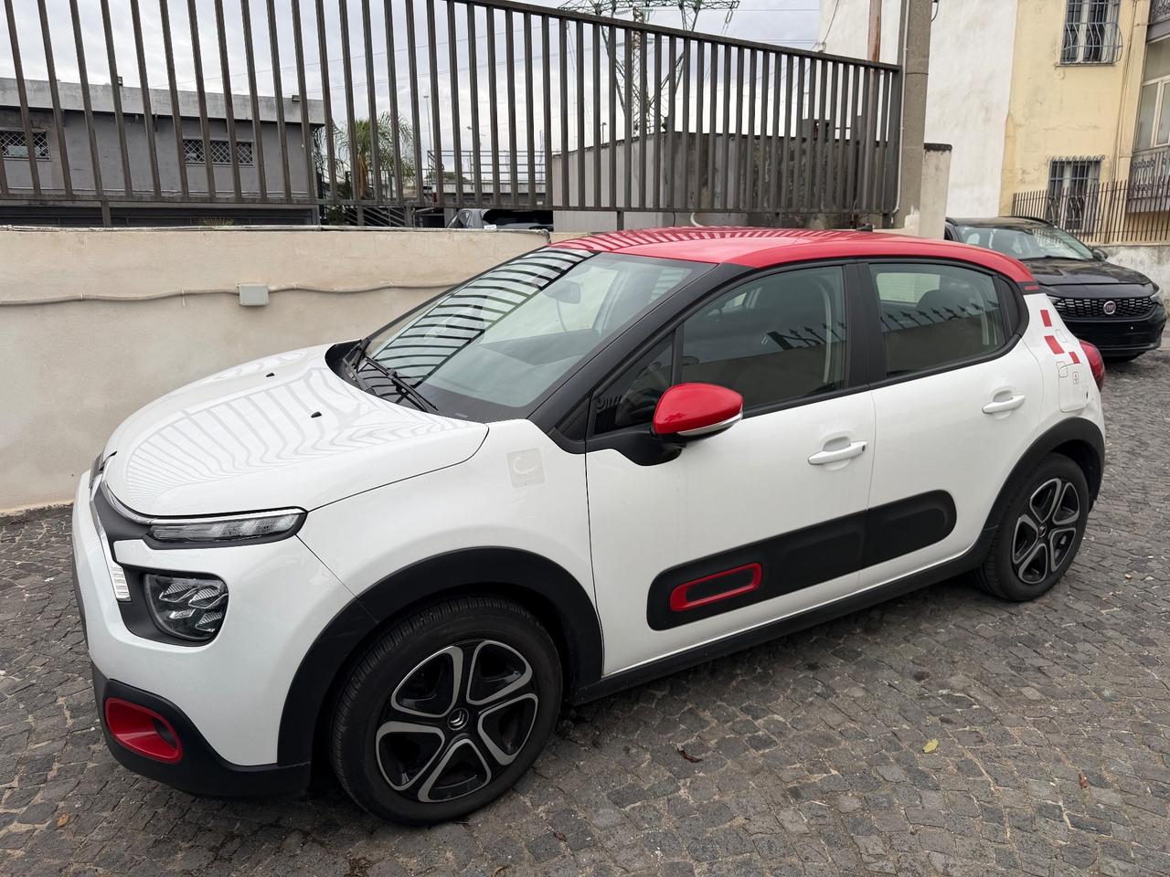 Citroen C3 83cv Benzina 5 porte Shine Navi bicolor pdc