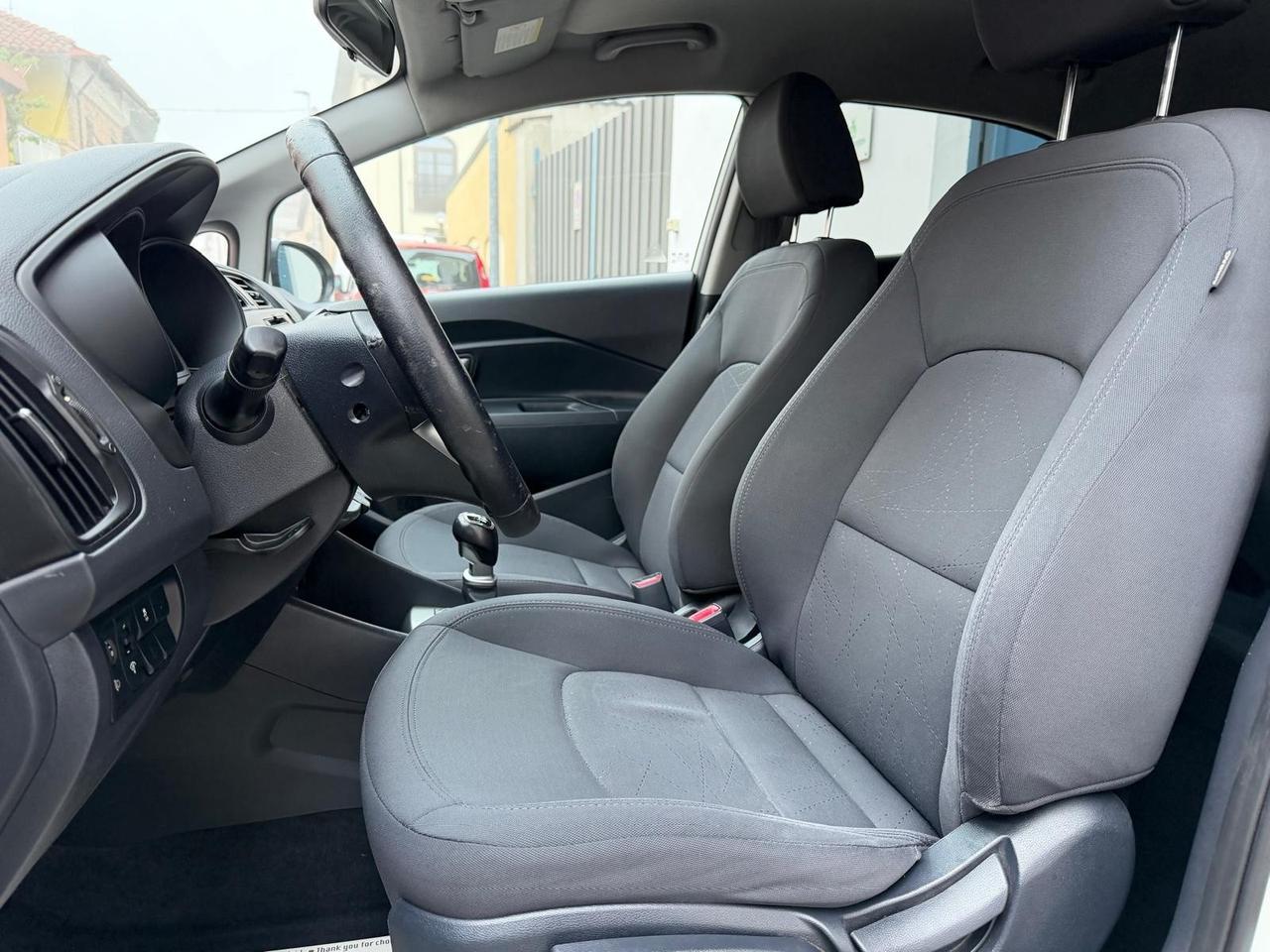 Kia Rio 1.4 CRDi 5 porte