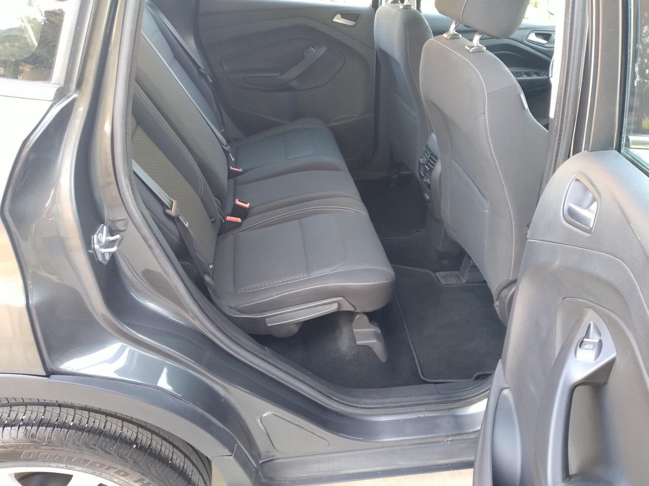 Ford Kuga 1.5 TDCI 120 CV S&S 2WD Titanium