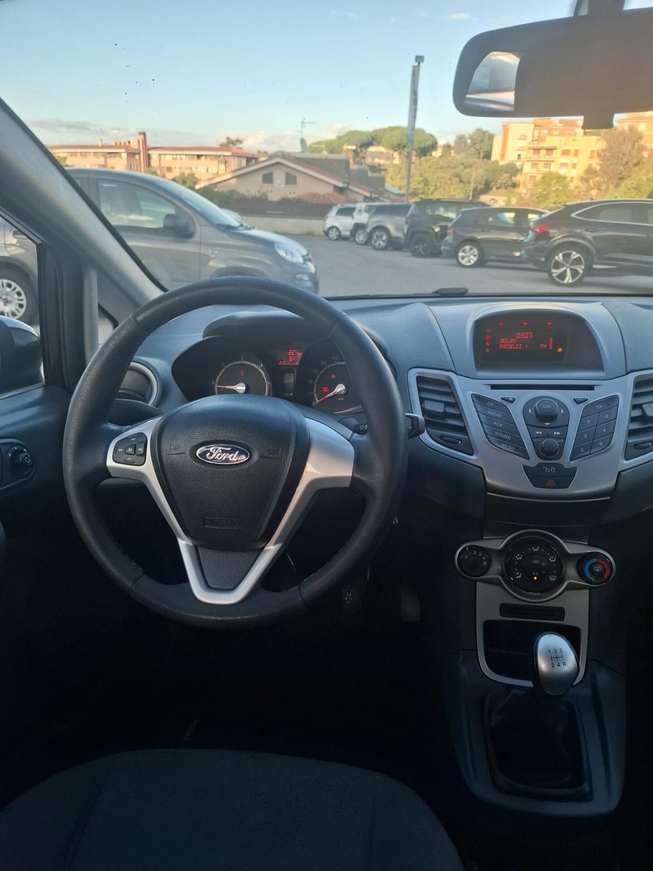 Ford Fiesta 1.4 TDCi 5p. - 2011