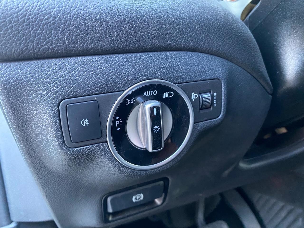 Mercedes-benz GLA 180 d Automatic Business