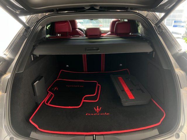 MASERATI Grecale MHEV 330 CV AWD Modena tetto da?529,00 mensili