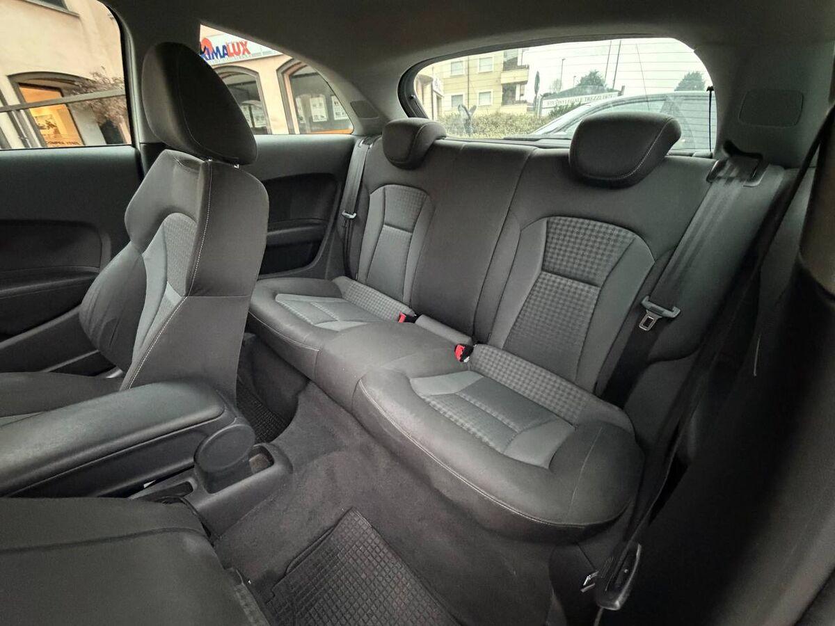 Audi A1 1.6 tdi Ambition 105cv