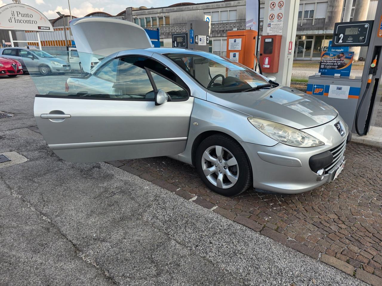 Peugeot 307 2.0 HDi FAP CC Féline con 279.000km Neopatentati ok