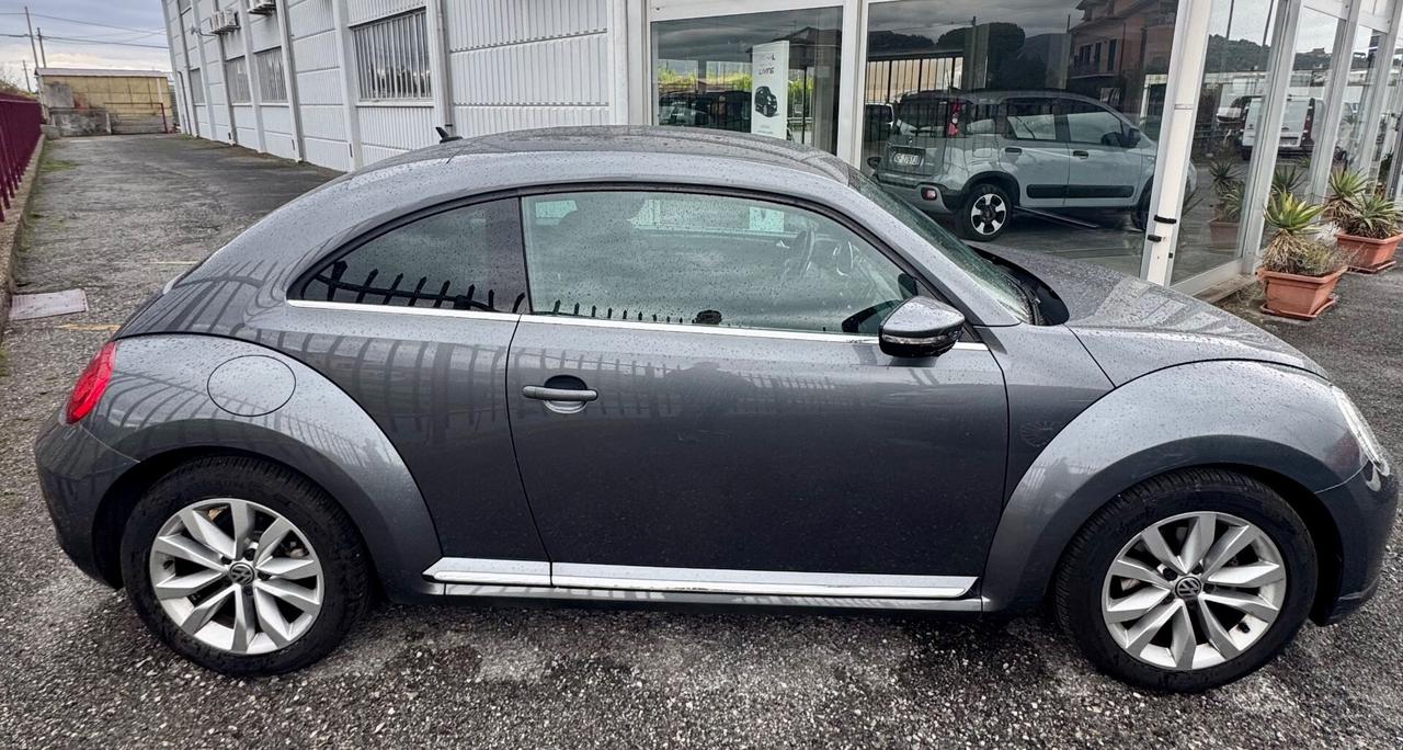 Volkswagen Maggiolino 2.0 TDI DSG Sport