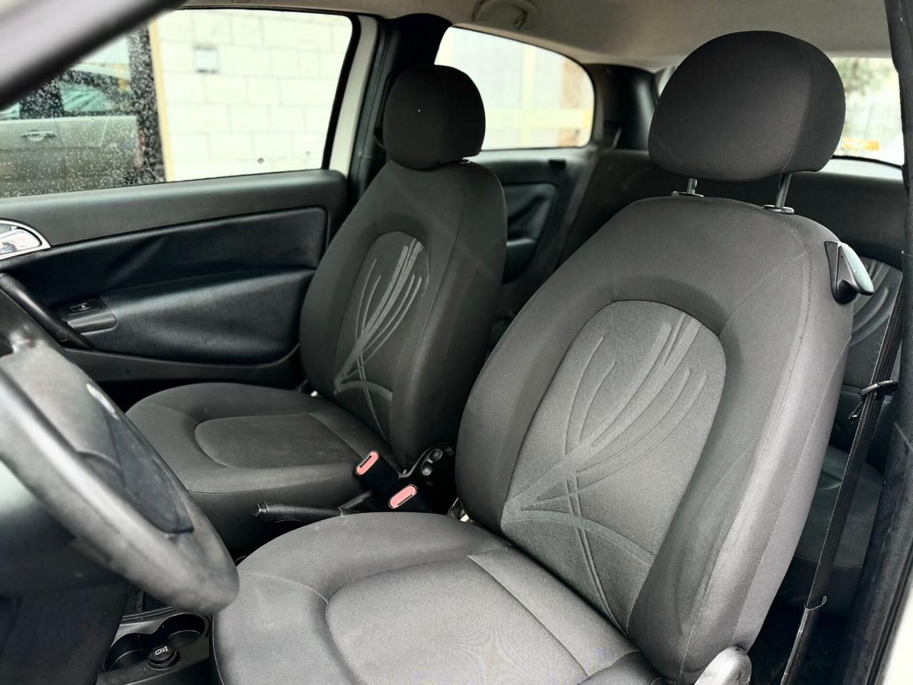 Lancia Ypsilon 1.2 69 CV Diva