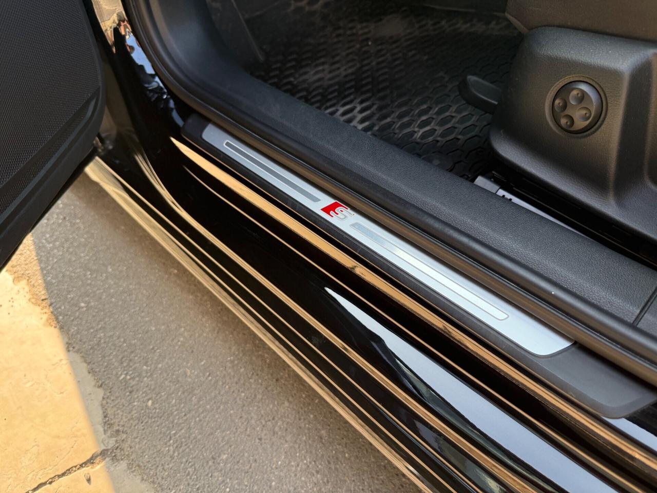 Audi A4 Avant 40 g-tron S tronic S line edition