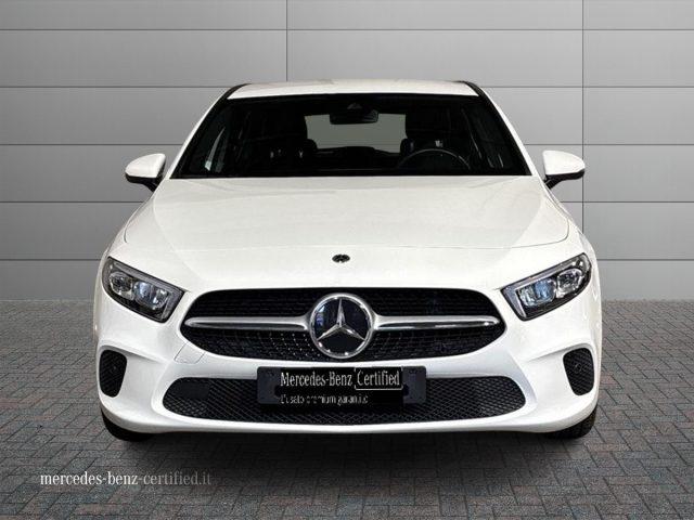 MERCEDES-BENZ A 180 d Automatic Business