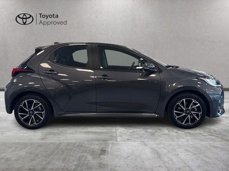 Toyota Yaris Hybrid Trend MY22
