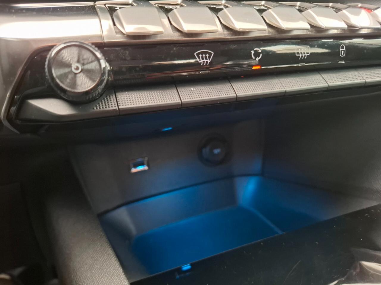 Peugeot 3008 BlueHDi 130 S&S Allure