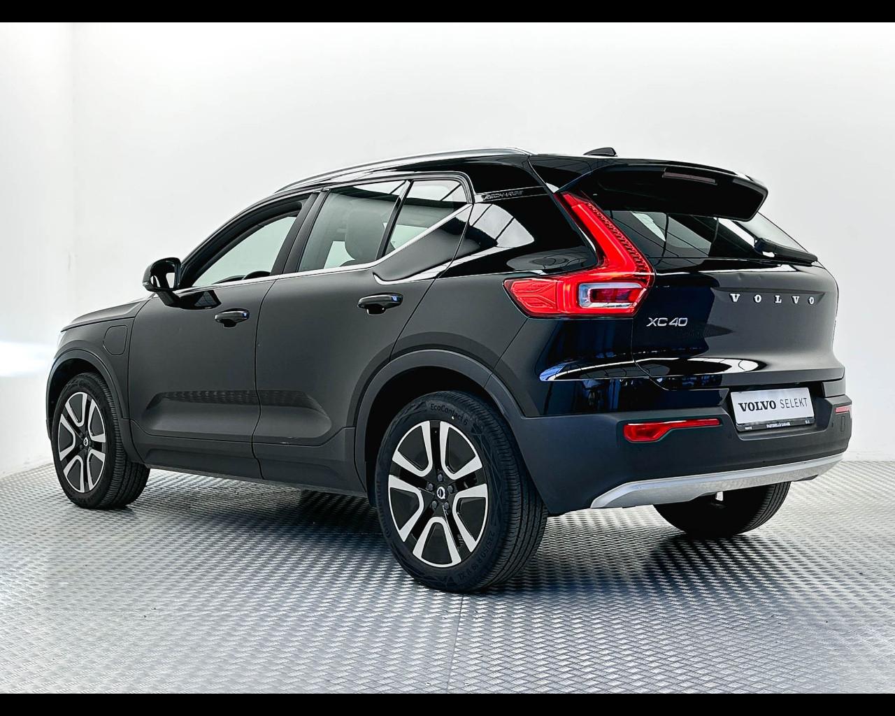 VOLVO XC40 (2017-->) - XC40 T5 Recharge Plug-in Hybrid automatico Plus Bright