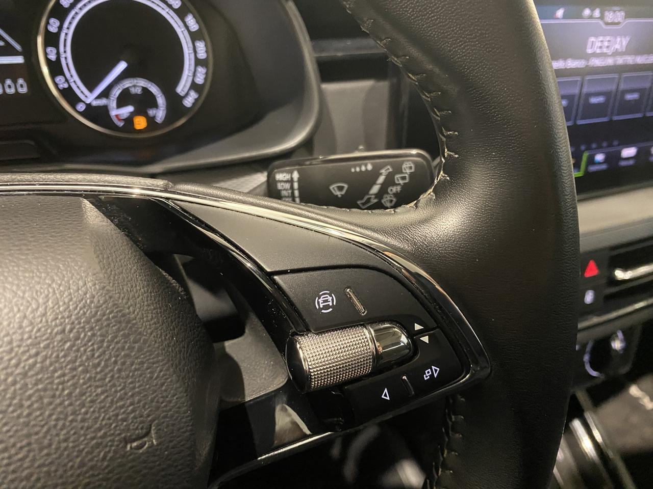 Skoda Kamiq 1.0 tsi 110cv ambition