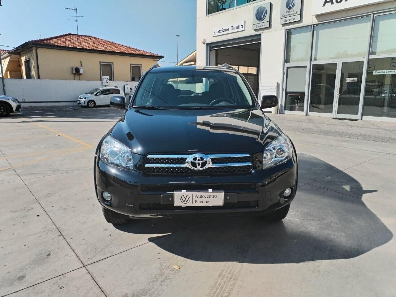 Toyota RAV 4 RAV4 2.2 D-4D 177 CV Luxury