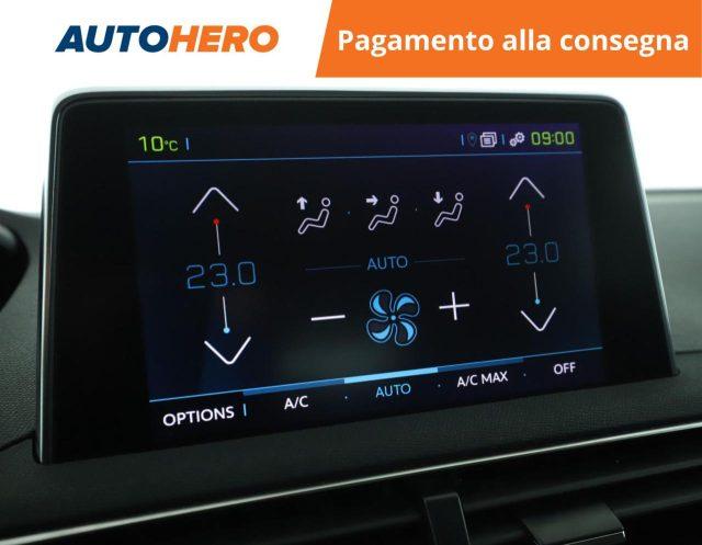 PEUGEOT 3008 Hybrid 225 e-EAT8 Allure