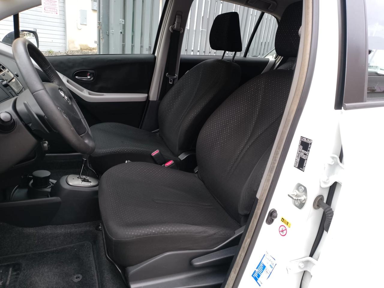 Toyota Yaris Cambio Automatico Prov. Nord Italia