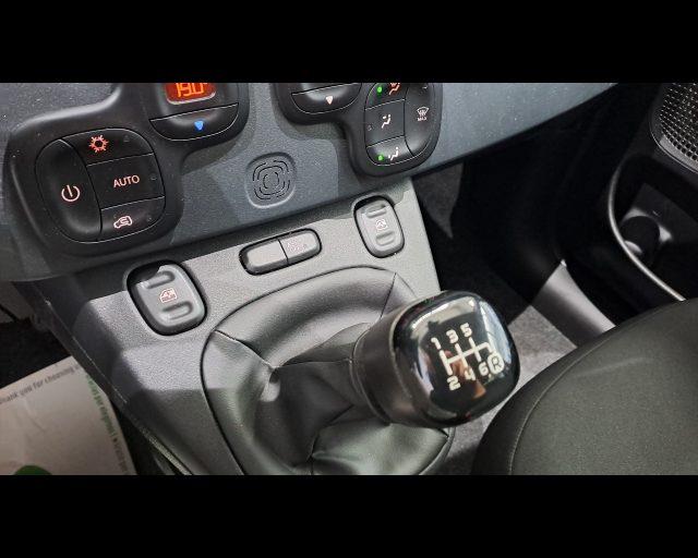 FIAT New Panda 1.0 firefly hybrid Cross s&s 70cv 5p.ti
