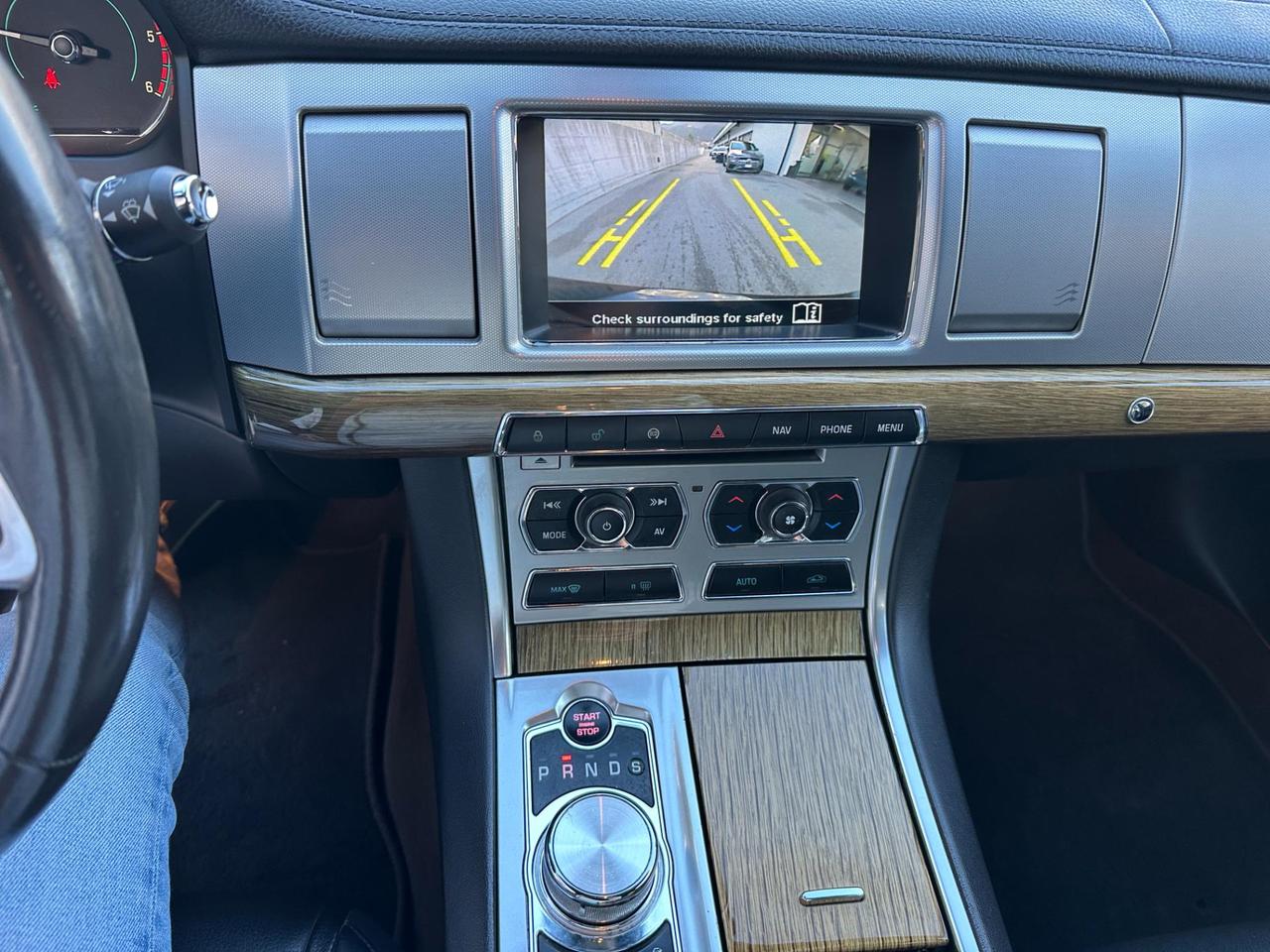 Jaguar XF Berlina XF 2.2d Luxury 200cv auto