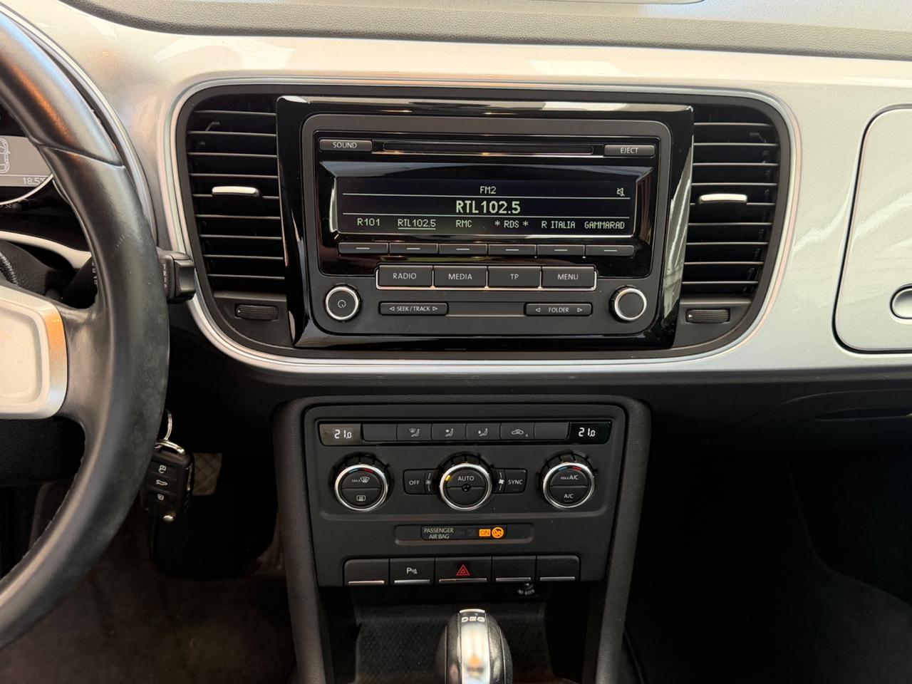 Volkswagen Maggiolino 1.6 TDI DSG Design