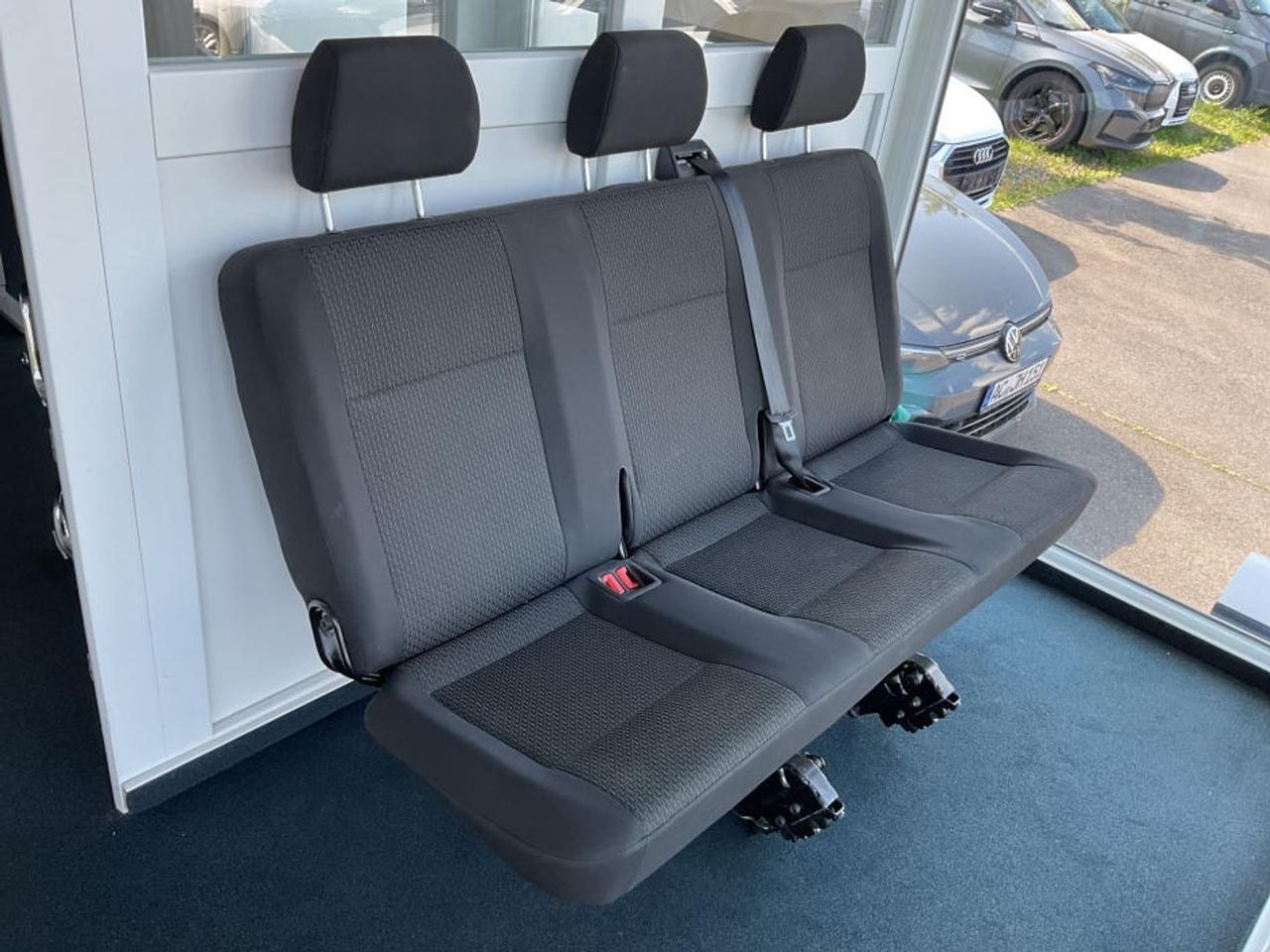 Volkswagen Transporter Caravelle 2.0 TDI