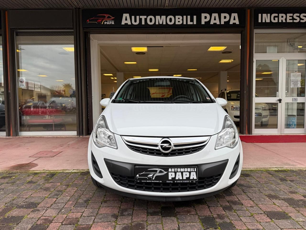 Opel Corsa 1.2 5 porte