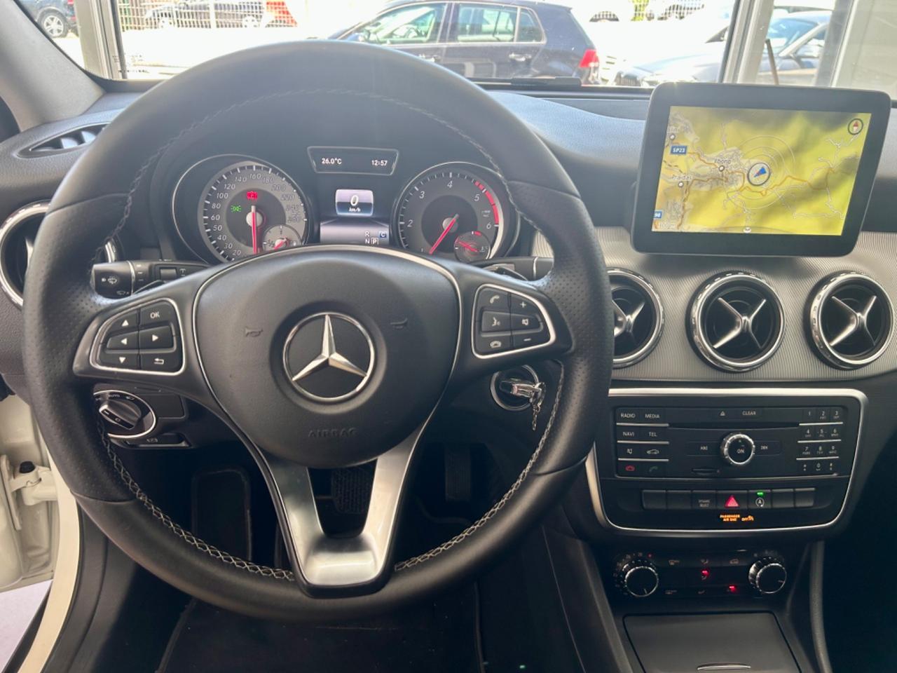 Mercedes GLA 200 SPORT ENDURO finanziabile