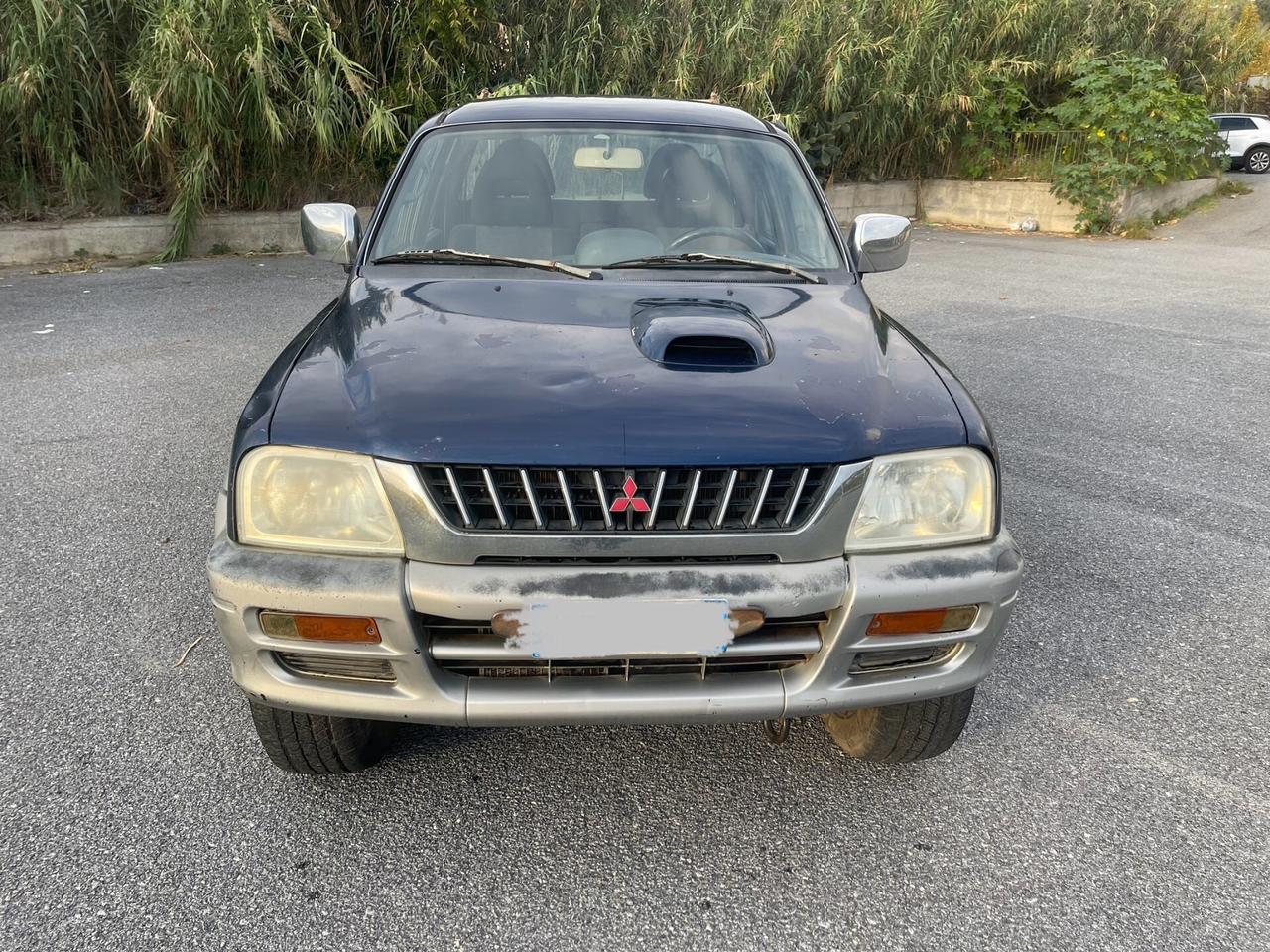 Mitsubishi L200 2.5 TDI 4WD Club Cab Pick-up GLS