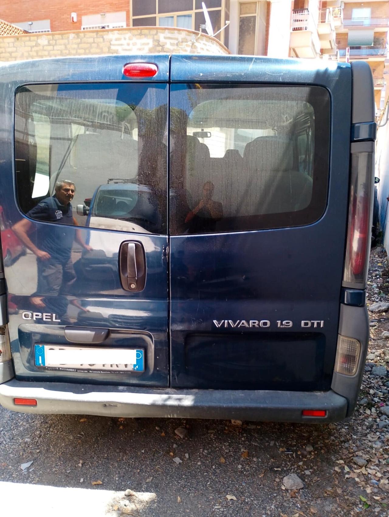 Opel Vivaro 27 1.9 DI PC-TN Combi
