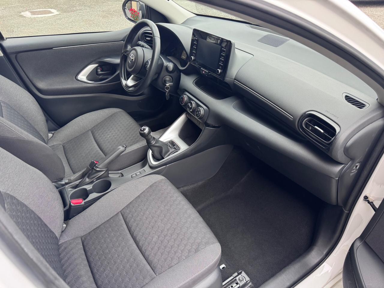 Toyota Yaris 1.0 5 porte Active